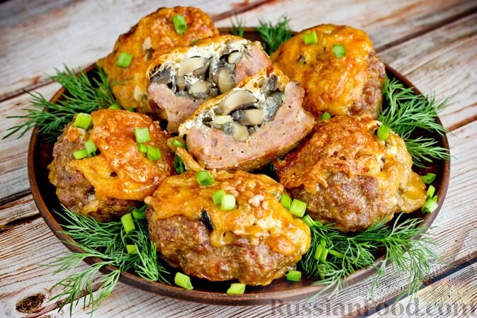 Необычные рецепты из фарша: от запеканки до закусочного торта