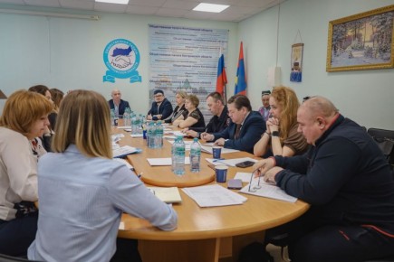 В Костроме полицейские и члены Общественного совета приняли участие в обсуждении вопросов интеграции иностранцев в России