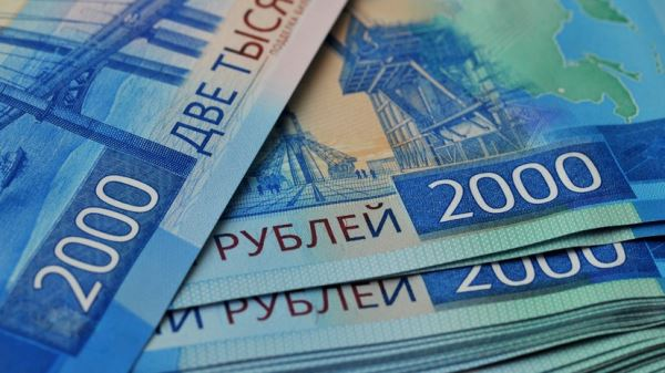Госдума объявила о планах увеличить МРОТ до 35 тысяч рублей к 2030 году