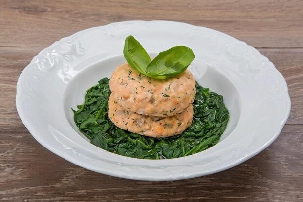 Рецепт рыбных котлет со шпинатом: легкость и вкус в каждой порции