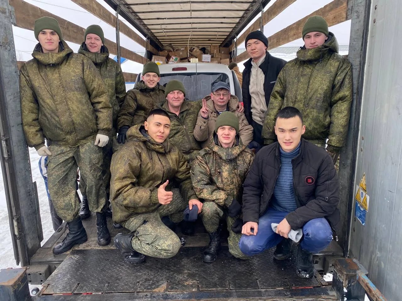 Волонтеры из Костромы отправили на фронт более двух тысяч посылок Волонтеры из Костромы отправили на фронт более двух тысяч посылок