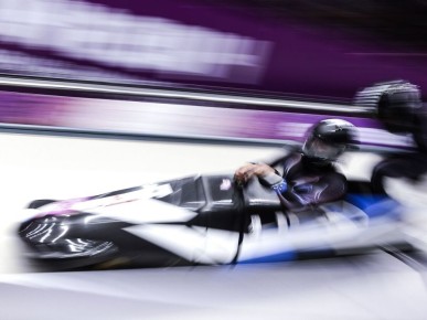 Американские бобслеисты попали в аварию на этапе Кубка мира в Швейцарии