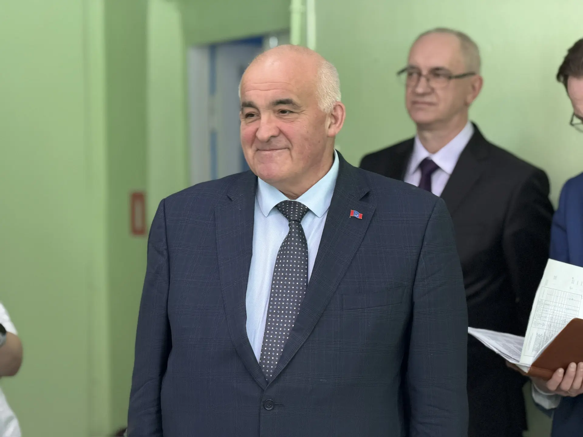 «У молодёжи глаза горят, приятно посмотреть», — губернатор Сергей Ситников встретился с будущими фельдшерами-стоматологами в областной стоматологической поликлинике «У молодёжи глаза горят, приятно посмотреть», — губернатор Сергей Ситников встретился с будущими фельдшерами-стоматологами в областной стоматологической поликлинике