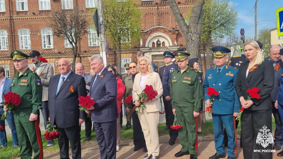 Начальник Главного управления принял участие в торжественном мероприятии присвоения имени генерала Кириллова Клубу Юных Летчиков, Космонавтов и Десантников Начальник Главного управления принял участие в торжественном мероприятии присвоения имени генерала Кириллова Клубу Юных Летчиков, Космонавтов и Десантников