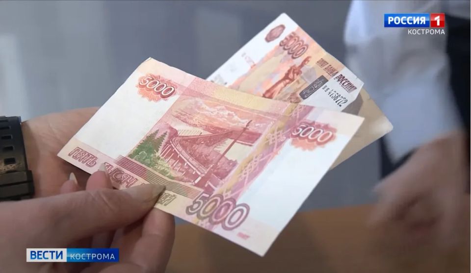 Ловкая дама выудила со счета костромича почти миллион за пару месяцев