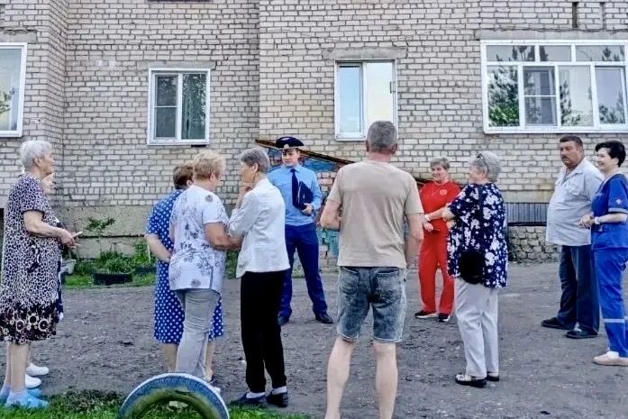 Прокуратура Костромской области держит под контролем ситуацию с ликвидацией последствий затопления крыши многоквартирного дома в Мантурово