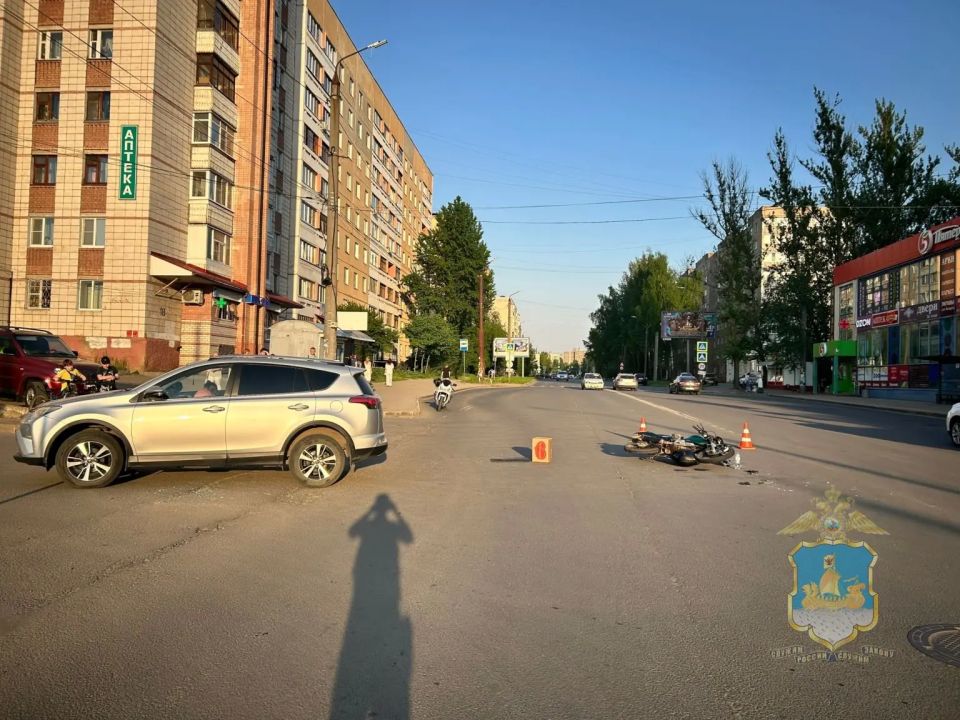 Костромские полицейские проводият проверку по факту ДТП с участием несовершеннолетнего Костромские полицейские проводият проверку по факту ДТП с участием несовершеннолетнего