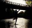 ВНИМАНИЕ. В летний период многие люди предпочитают отдыхать у водоемов — рек, озер, прудов, морей