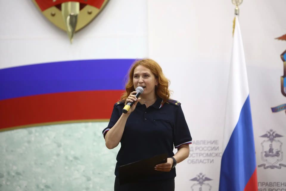 В Костроме в преддверии Дня защиты детей на базе регионального Управления МВД России состоялся традиционный конкурс детского творчества «Территория таланта» В Костроме в преддверии Дня защиты детей на базе регионального Управления МВД России состоялся традиционный конкурс детского творчества «Территория таланта»
