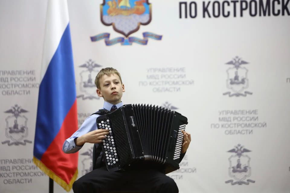 В Костроме в преддверии Дня защиты детей на базе регионального Управления МВД России состоялся традиционный конкурс детского творчества «Территория таланта» В Костроме в преддверии Дня защиты детей на базе регионального Управления МВД России состоялся традиционный конкурс детского творчества «Территория таланта»