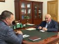 Сергей Ситников встретился с участником региональной кадровой программы «Герои-44» Олегом Виноградовым