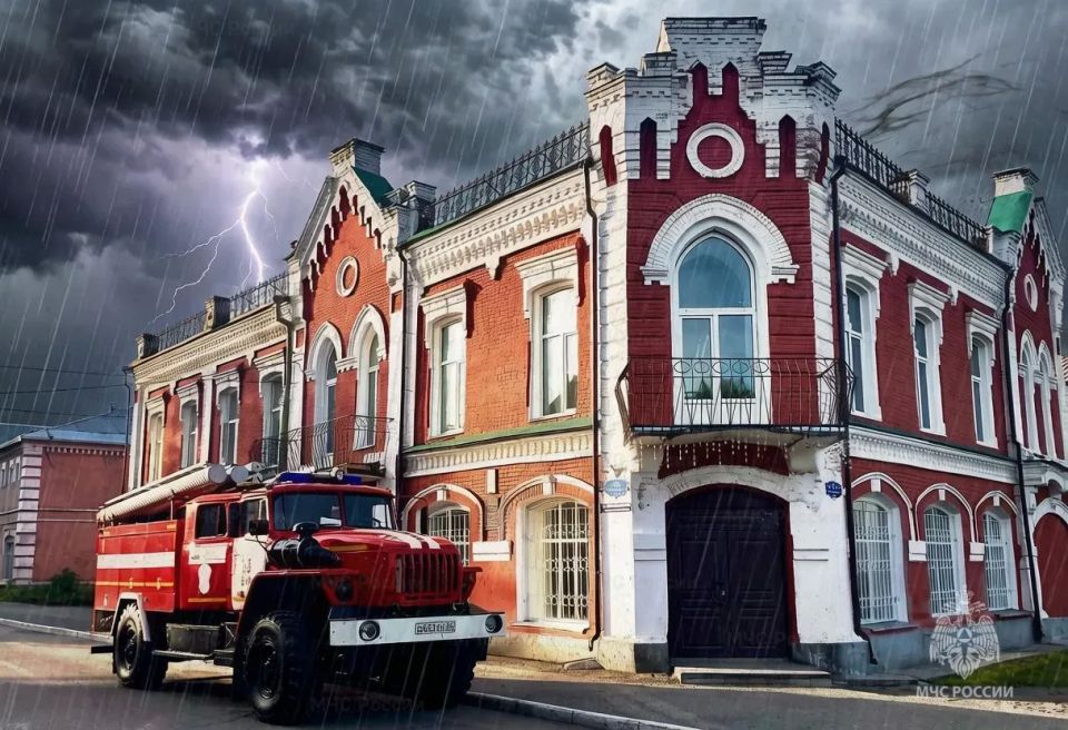 Возможность грозы остается