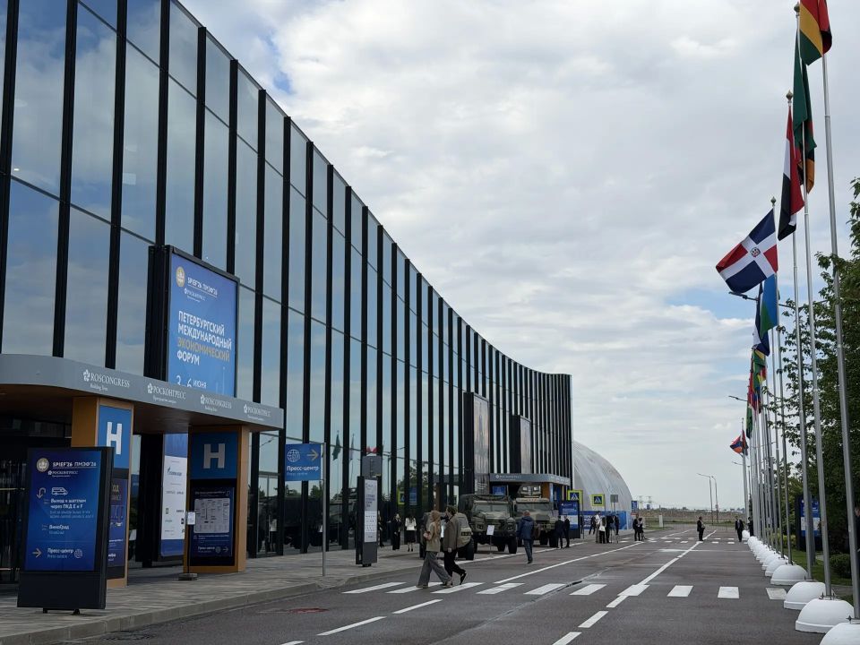 Губернатор Сергей Ситников подписал соглашение о внедрении в Костромской области стандарта общественного капитала бизнеса – с автономной некоммерческой организацией «Общественный капитал» Губернатор Сергей Ситников подписал соглашение о внедрении в Костромской области стандарта общественного капитала бизнеса – с автономной некоммерческой организацией «Общественный капитал»