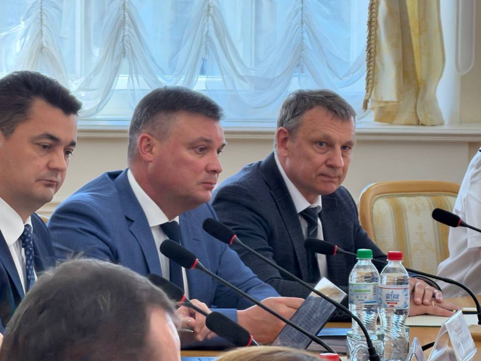 Сергей Ситников провёл штаб по строительству социально значимых объектов Сергей Ситников провёл штаб по строительству социально значимых объектов