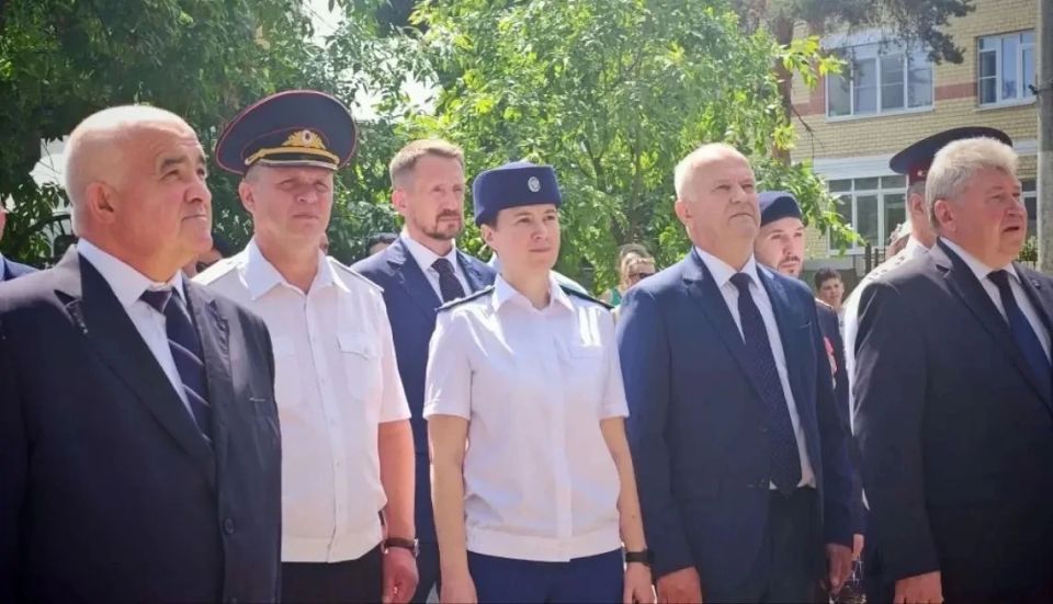 В Костроме открыли новый сквер «Щит и меч» В Костроме открыли новый сквер «Щит и меч»