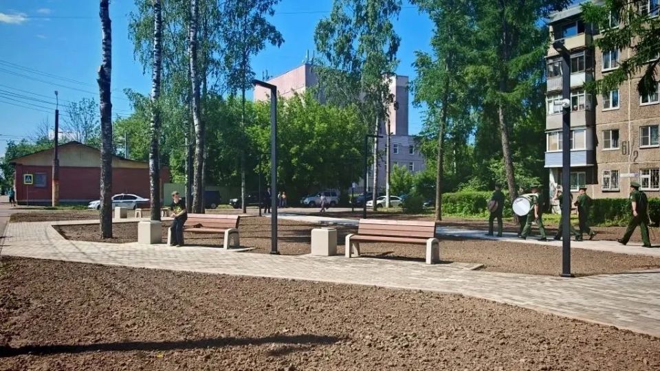 В Костроме открыли новый сквер «Щит и меч» В Костроме открыли новый сквер «Щит и меч»