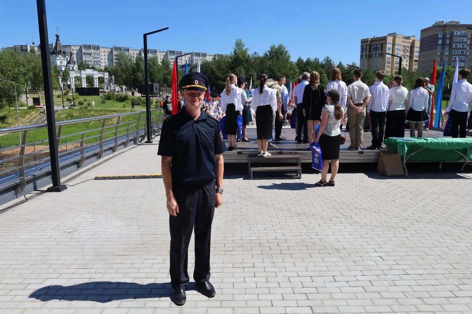 Костромские полицейские обеспечили порядок на праздновании Дня России Костромские полицейские обеспечили порядок на праздновании Дня России