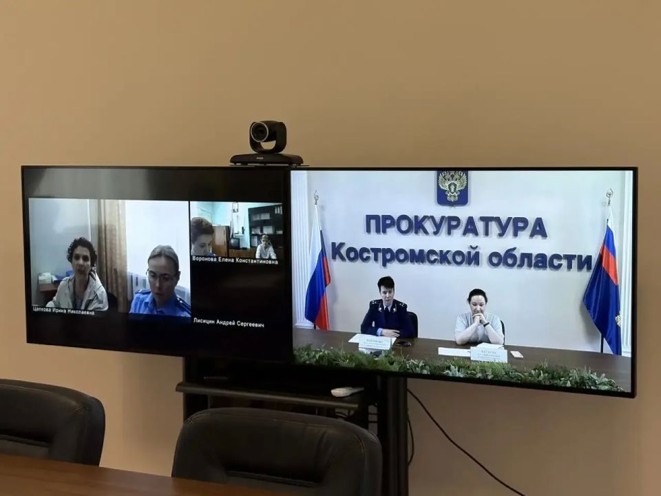 Прокурор Костромской области Екатерина Банникова совместно с Уполномоченным по правам ребенка в Костромской области Наталией Батаевой провели личный прием жителей региона Прокурор Костромской области Екатерина Банникова совместно с Уполномоченным по правам ребенка в Костромской области Наталией Батаевой провели личный прием жителей региона