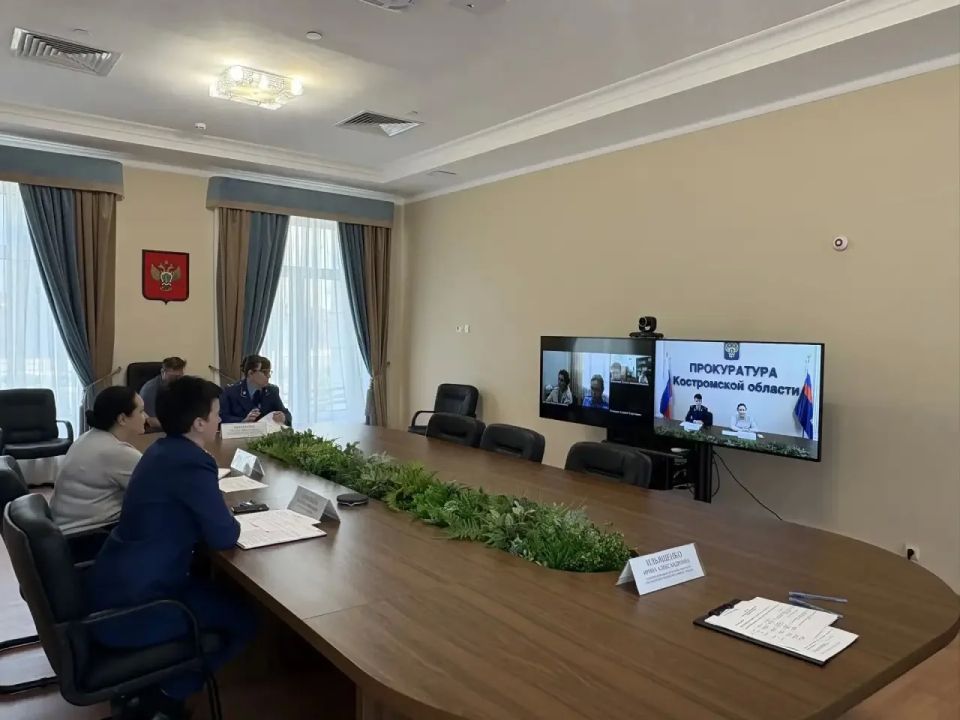 Прокурор Костромской области Екатерина Банникова совместно с Уполномоченным по правам ребенка в Костромской области Наталией Батаевой провели личный прием жителей региона Прокурор Костромской области Екатерина Банникова совместно с Уполномоченным по правам ребенка в Костромской области Наталией Батаевой провели личный прием жителей региона
