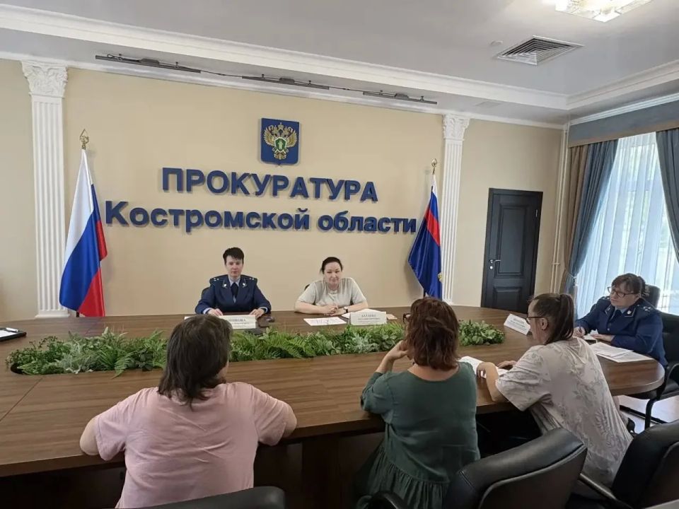 Прокурор Костромской области Екатерина Банникова совместно с Уполномоченным по правам ребенка в Костромской области Наталией Батаевой провели личный прием жителей региона Прокурор Костромской области Екатерина Банникова совместно с Уполномоченным по правам ребенка в Костромской области Наталией Батаевой провели личный прием жителей региона