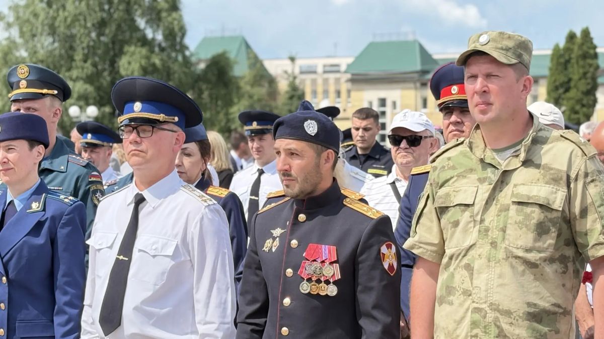 Кострома почтила память Героев Великой Отечественной войны Кострома почтила память Героев Великой Отечественной войны