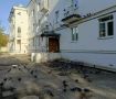 ЖИТЕЛИ НЕДОВОЛЬНЫ ГОЛУБИНЫМ ПАЛОМНИЧЕСТВОМ В КОСТРОМСКОМ ДВОРЕ