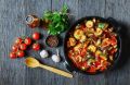 Вкусное рагу с картофелем, баклажанами и кабачками
