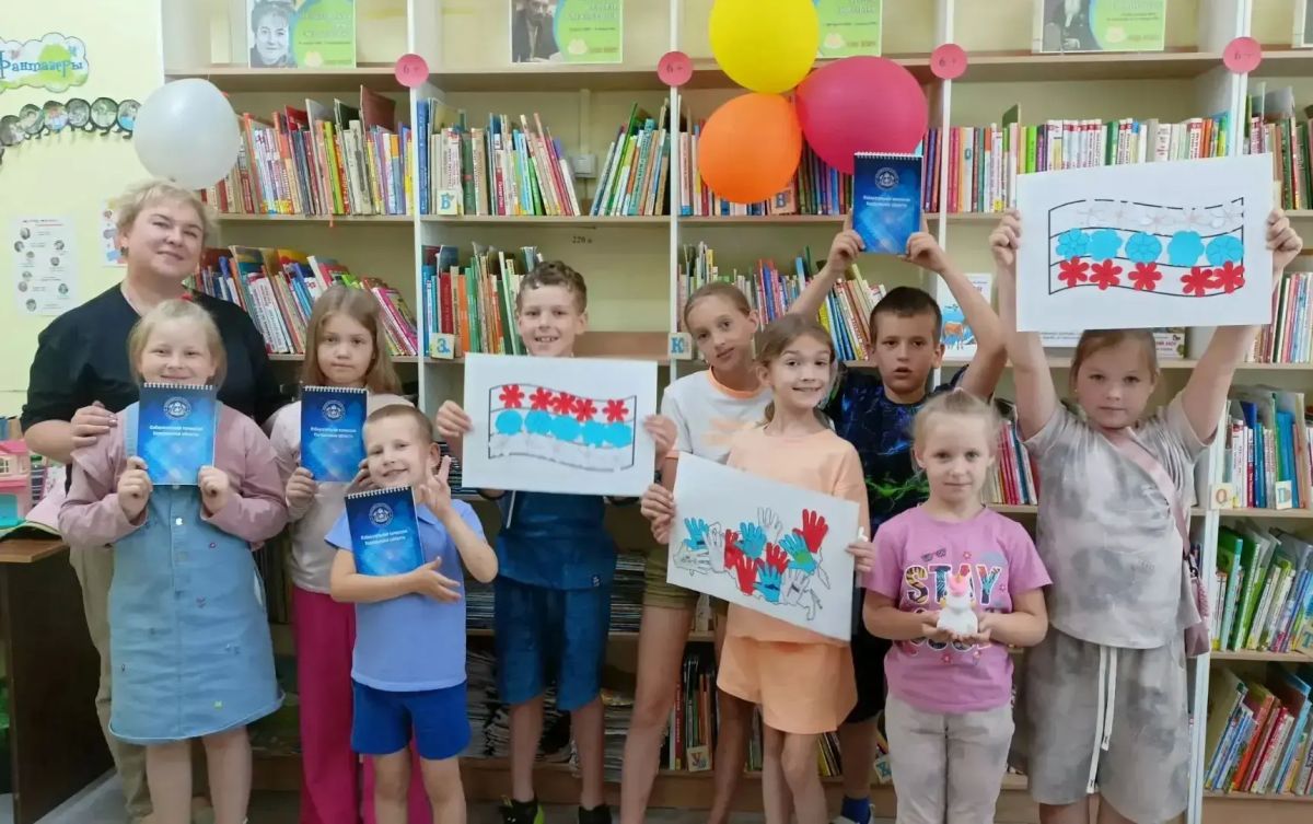 Вот и пролетел первый месяц лета, и для ребят, посещающих пришкольные лагеря, он выдался по-настоящему насыщенным Вот и пролетел первый месяц лета, и для ребят, посещающих пришкольные лагеря, он выдался по-настоящему насыщенным