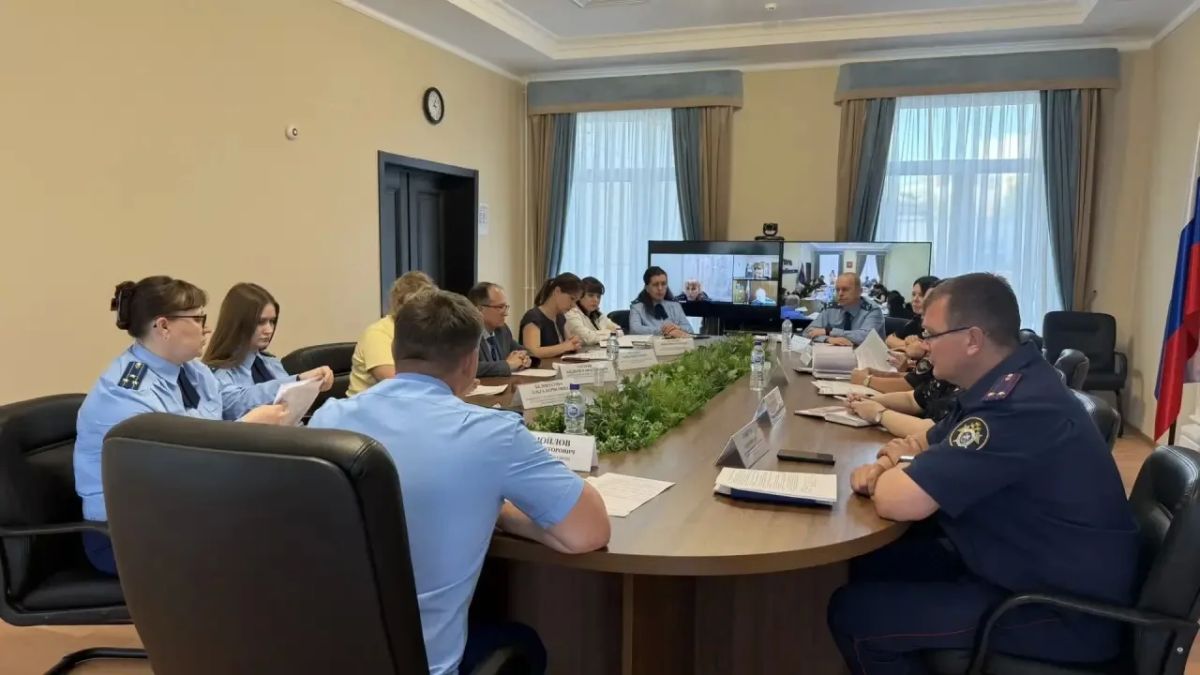 В прокуратуре региона проведена межведомственная рабочая группа по вопросам защиты прав детей, профилактики правонарушений несовершеннолетних В прокуратуре региона проведена межведомственная рабочая группа по вопросам защиты прав детей, профилактики правонарушений несовершеннолетних