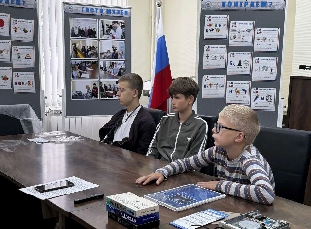 В разгар избирательной кампании по выборам депутатов Государственной Думы девятого созыва избирательная комиссия Костромской области распахнула свои двери для подрастающего поколения В разгар избирательной кампании по выборам депутатов Государственной Думы девятого созыва избирательная комиссия Костромской области распахнула свои двери для подрастающего поколения