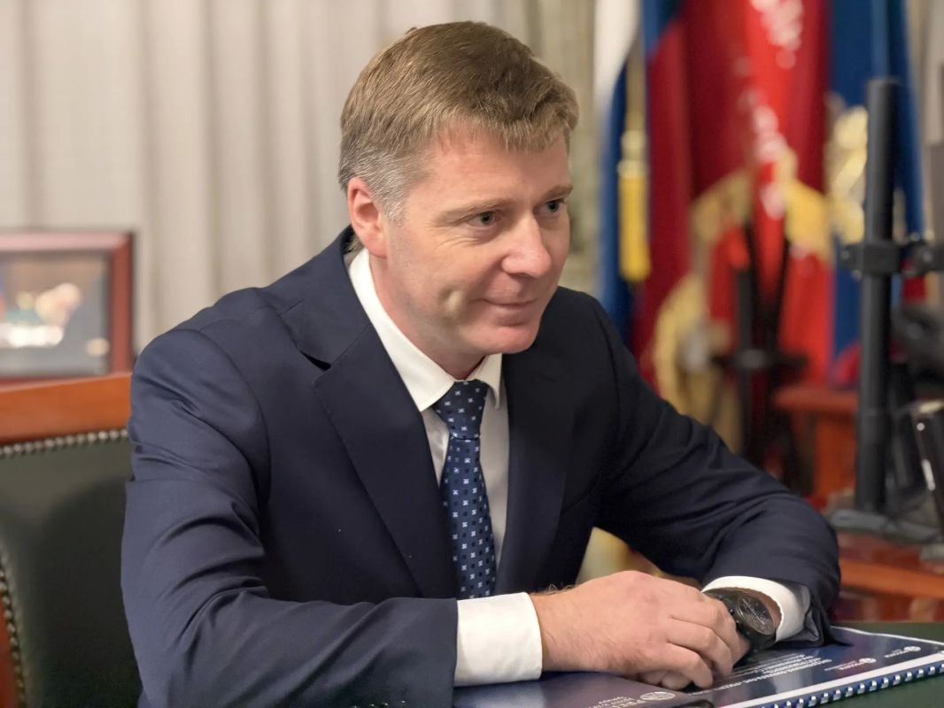 Сергей Ситников провёл рабочую встречу с исполняющим обязанности руководителя филиала «Костромаэнерго» Георгием Бауэром Сергей Ситников провёл рабочую встречу с исполняющим обязанности руководителя филиала «Костромаэнерго» Георгием Бауэром