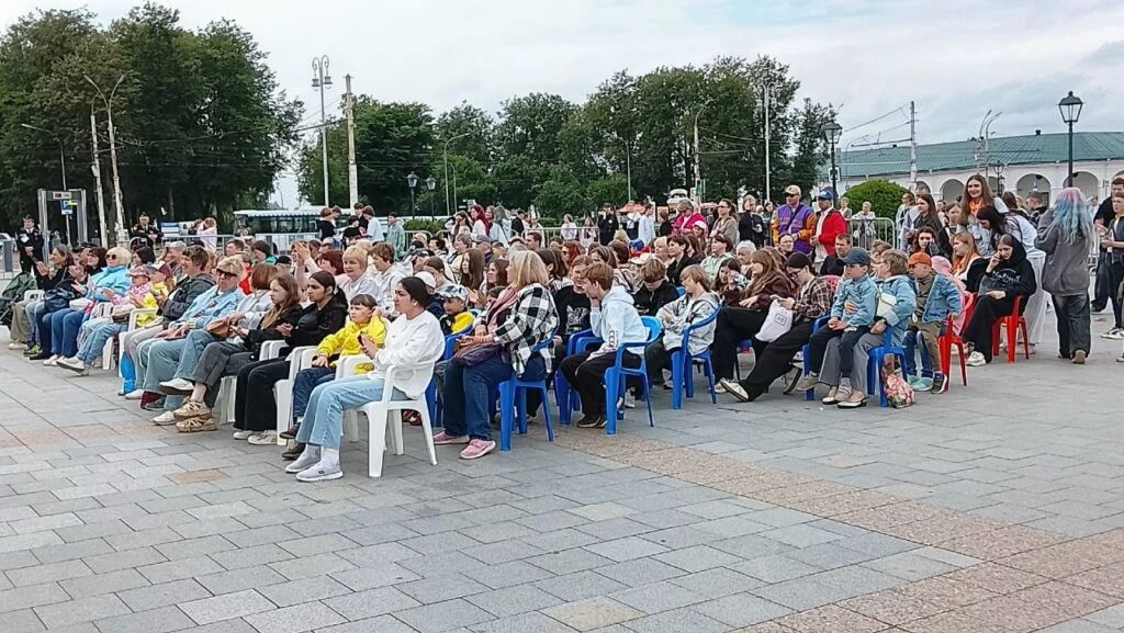 ТРЕХДНЕВНЫЙ ФЕСТИВАЛЬ «ДЕТСКИЙ КИНОМАЙ» СТАРТОВАЛ В КОСТРОМЕ: ПОЛНАЯ ПРОГРАММА ТРЕХДНЕВНЫЙ ФЕСТИВАЛЬ «ДЕТСКИЙ КИНОМАЙ» СТАРТОВАЛ В КОСТРОМЕ: ПОЛНАЯ ПРОГРАММА