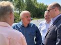 По пути в Нерехту губернатор Сергей Ситников сделал остановку на трассе возле деревни Обломихино