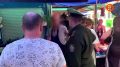 Сюжет на телеканале Родина в программе «Новости»: следователи военного следственного отдела СК России по Костромскому гарнизону провели рейд, с целью установления лиц, вступивших в гражданство Российской Федерации и не...