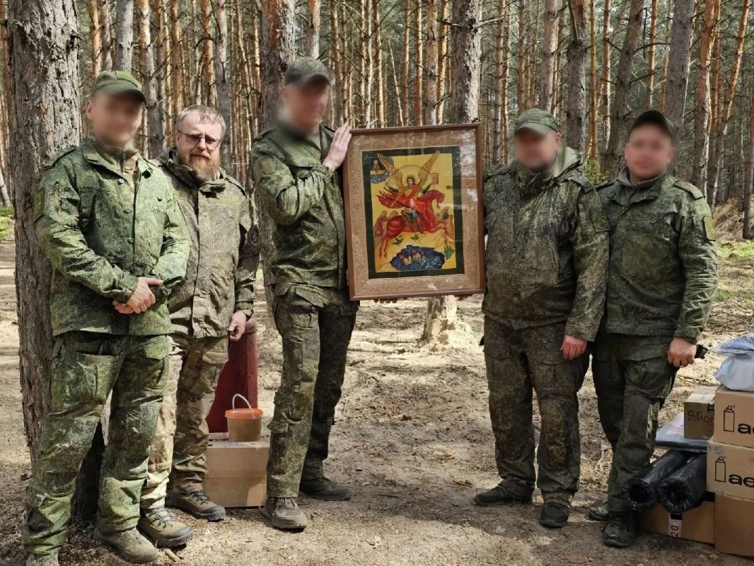 Окормляют костромских бойцов, помогают фронту, поддерживают семьи защитников страны Окормляют костромских бойцов, помогают фронту, поддерживают семьи защитников страны