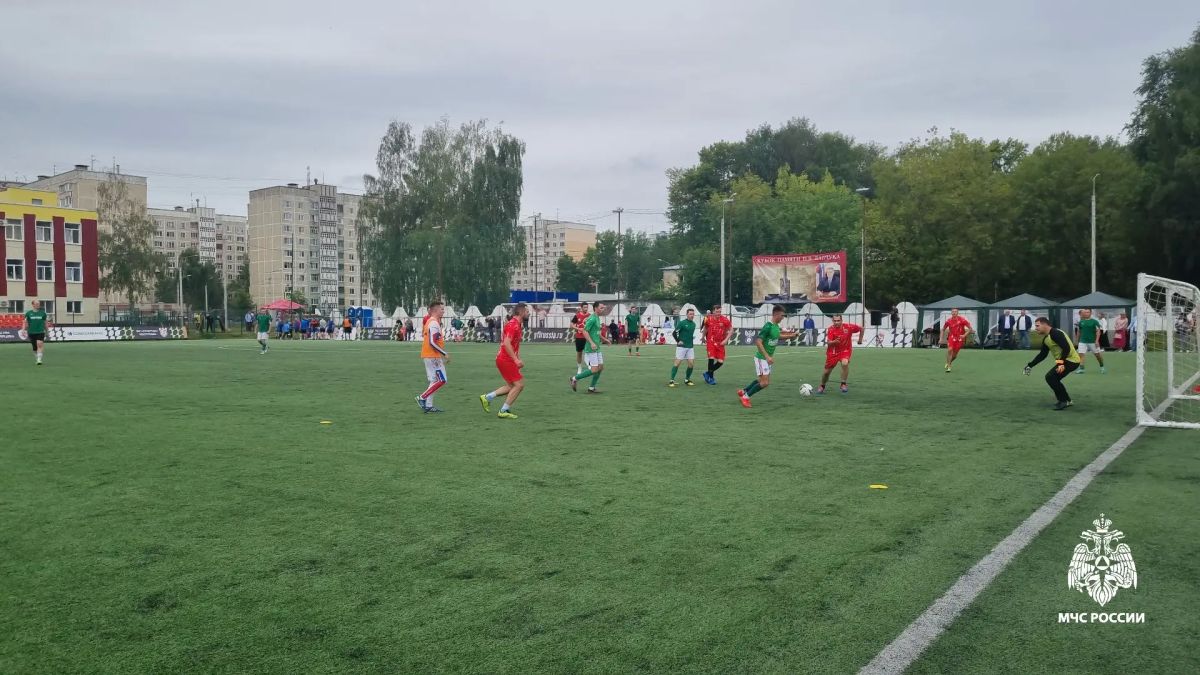 Сотрудники МЧС России приняли участие в футбольном турнире памяти Павла Бабчука Сотрудники МЧС России приняли участие в футбольном турнире памяти Павла Бабчука