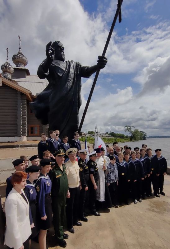 Олег Болоховец: Дорогие ветераны флота, моряки! Олег Болоховец: Дорогие ветераны флота, моряки!