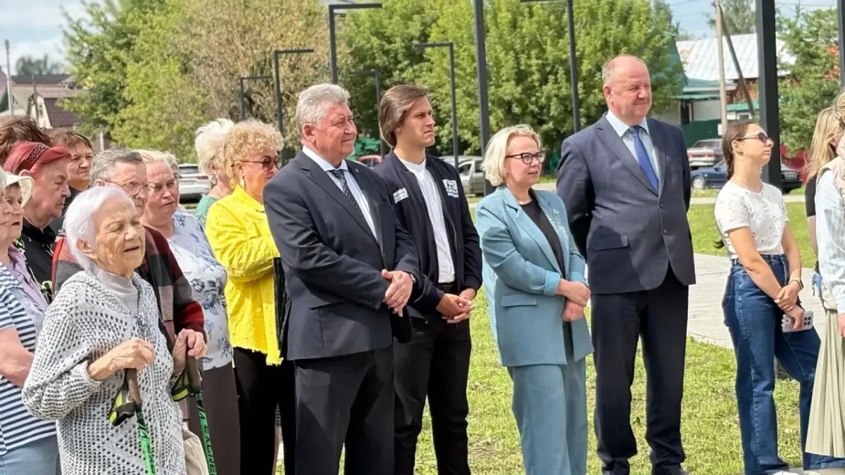 Новый сквер открыли на пересечении улиц Шагова и Скворцова в Костроме Новый сквер открыли на пересечении улиц Шагова и Скворцова в Костроме
