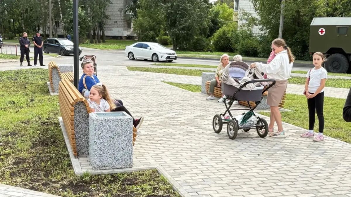 Новый сквер открыли на пересечении улиц Шагова и Скворцова в Костроме Новый сквер открыли на пересечении улиц Шагова и Скворцова в Костроме
