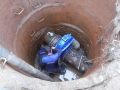 МУП «Костромагорводоканал» устраняет повреждение на водопроводной сети в районе улицы Петра Щербины