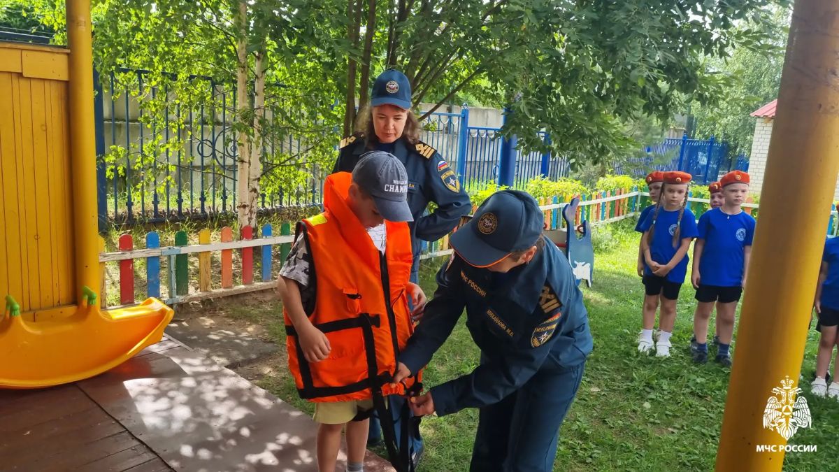 В Костромской области стартовал третий этап профилактической акции «Моё безопасное лето» В Костромской области стартовал третий этап профилактической акции «Моё безопасное лето»
