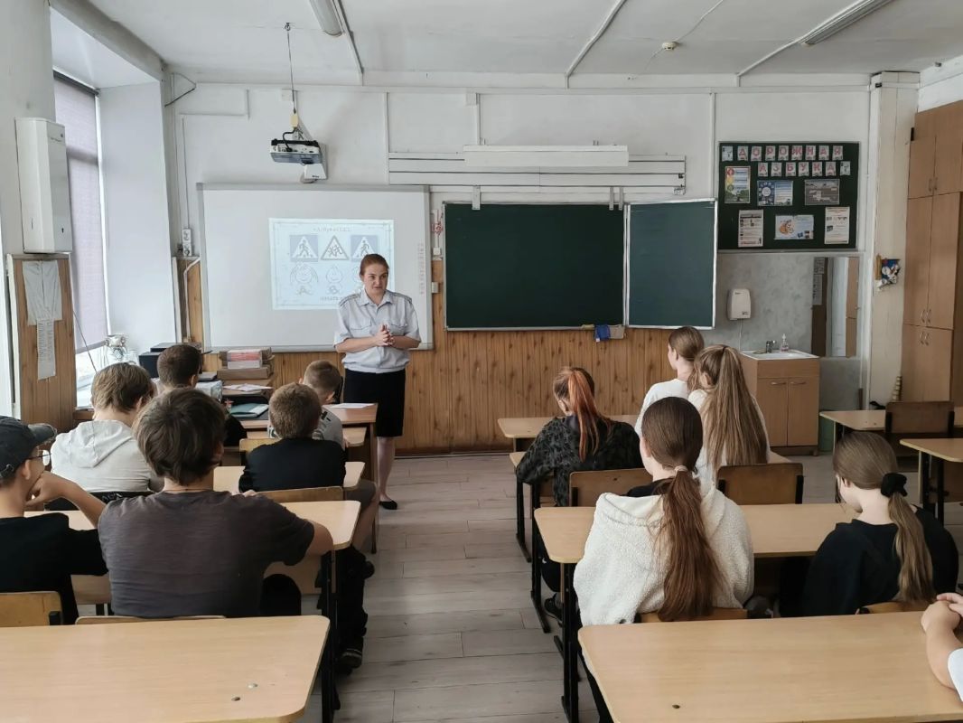 В Костромской области продолжается комплекс информационнопрофилактических мероприятий «Каникулы без ДТП» В Костромской области продолжается комплекс информационнопрофилактических мероприятий «Каникулы без ДТП»