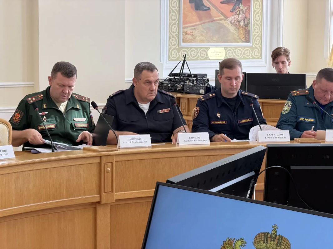 Сергей Ситников провёл заседание штаба Единого национального центра, созданного в Костромской области во исполнение Указа Президента Владимира Путина Сергей Ситников провёл заседание штаба Единого национального центра, созданного в Костромской области во исполнение Указа Президента Владимира Путина