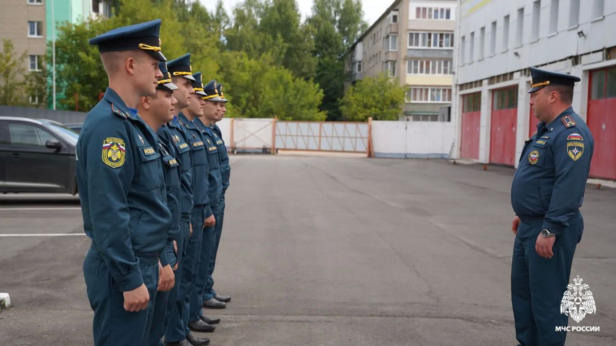 В Главном управлении МЧС России по Костромской области прошли учебно-методические сборы с выпускниками ведомственных вузов МЧС России В Главном управлении МЧС России по Костромской области прошли учебно-методические сборы с выпускниками ведомственных вузов МЧС России