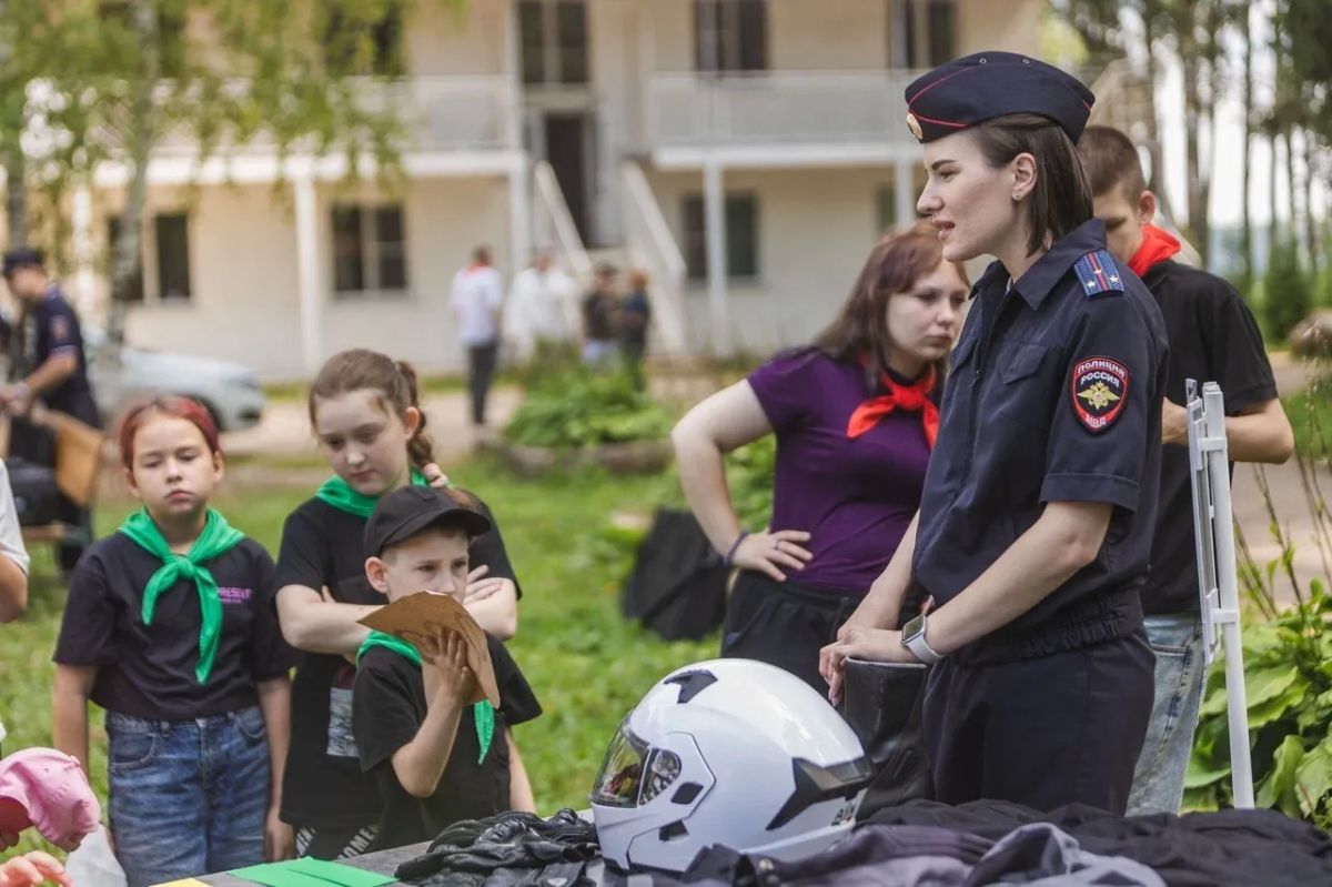 В мир дорожной безопасности — вместе с Госавтоинспекцией В мир дорожной безопасности — вместе с Госавтоинспекцией