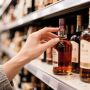 КОСТРОМИЧКИ ОБОКРАЛИ МАГАЗИН РАДИ ЗАСТОЛЬЯ
