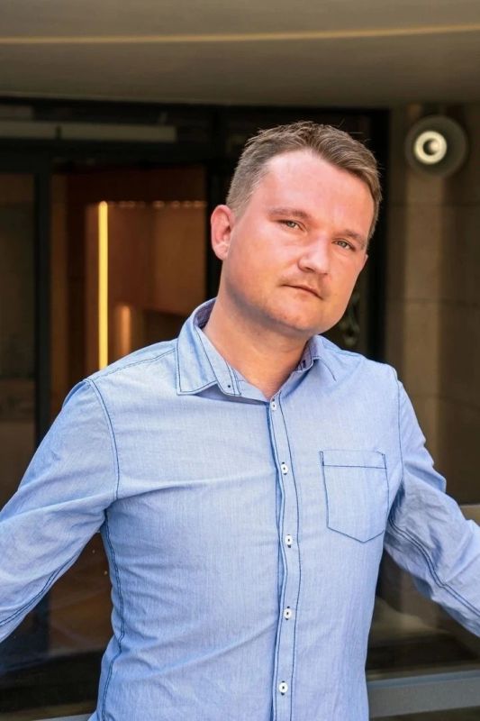 Костромич Олег Сидоров стал автором нового хита для бурановских бабушек и Прохора Шаляпина «Маман» Костромич Олег Сидоров стал автором нового хита для бурановских бабушек и Прохора Шаляпина «Маман»