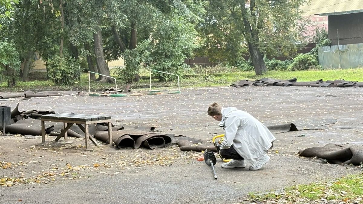 В Костроме начали строить первую «умную» спортплощадку В Костроме начали строить первую «умную» спортплощадку