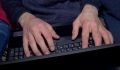 Попытка заработать на лайках и отзывах довела костромича до убытков