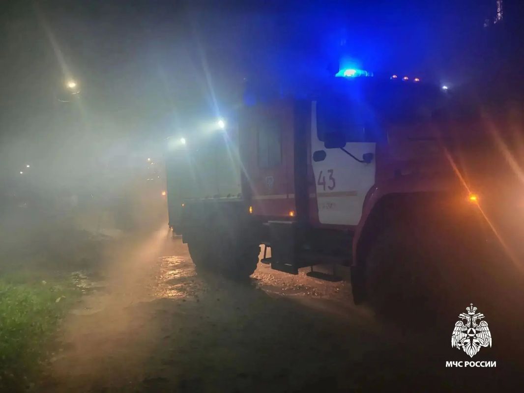 МУЖЧИНА ПОГИБ ПРИ ПОЖАРЕ В КОСТРОМСКОМ РАЙЦЕНТРЕ МУЖЧИНА ПОГИБ ПРИ ПОЖАРЕ В КОСТРОМСКОМ РАЙЦЕНТРЕ